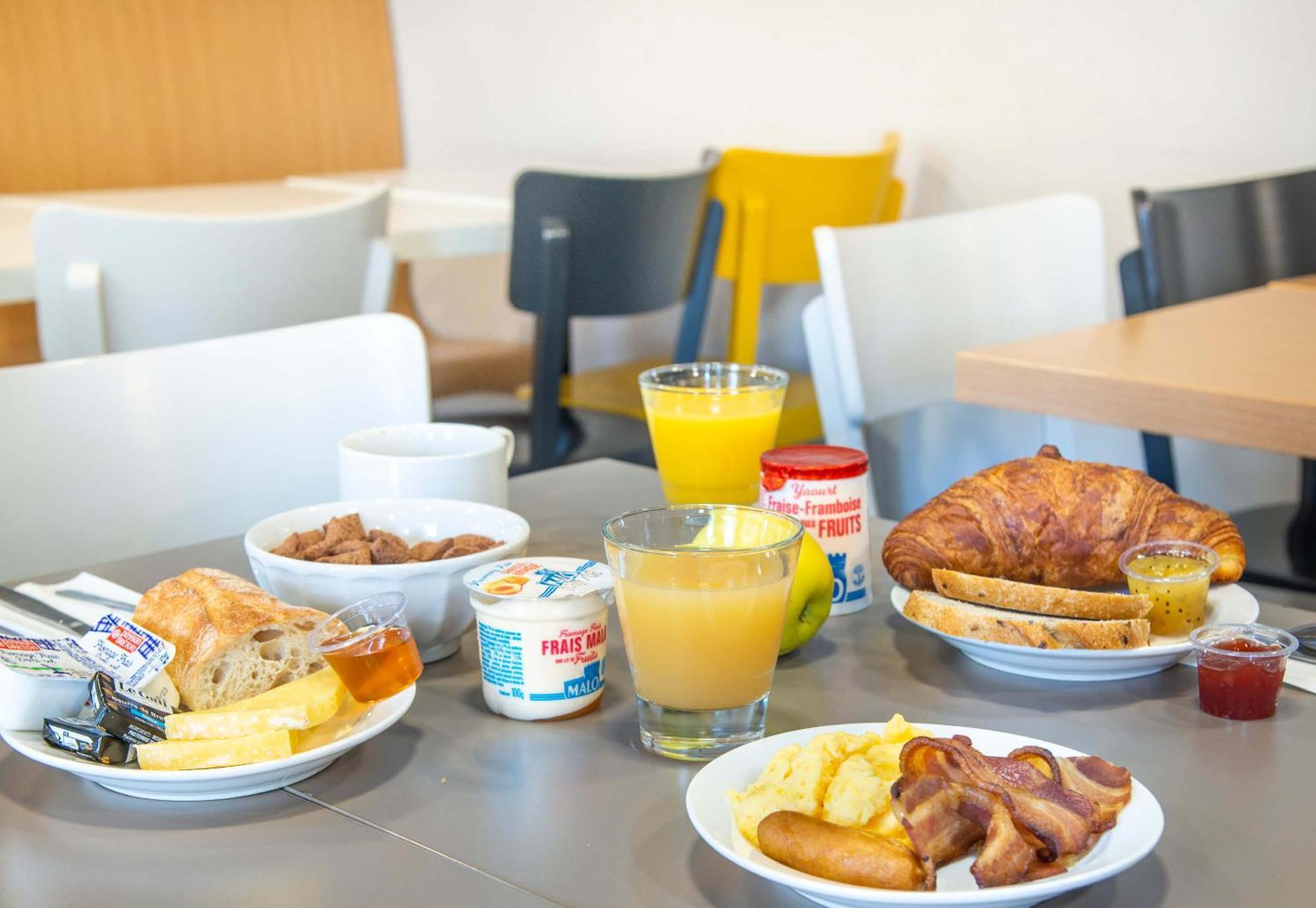B&B Hotel Nantes Parc Expos La Chapelle Екстериор снимка